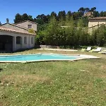 Maison Avec Jardin/Piscine - Quartier Residentiel