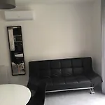 Maison Avec Jardin/Piscine - Quartier Residentiel